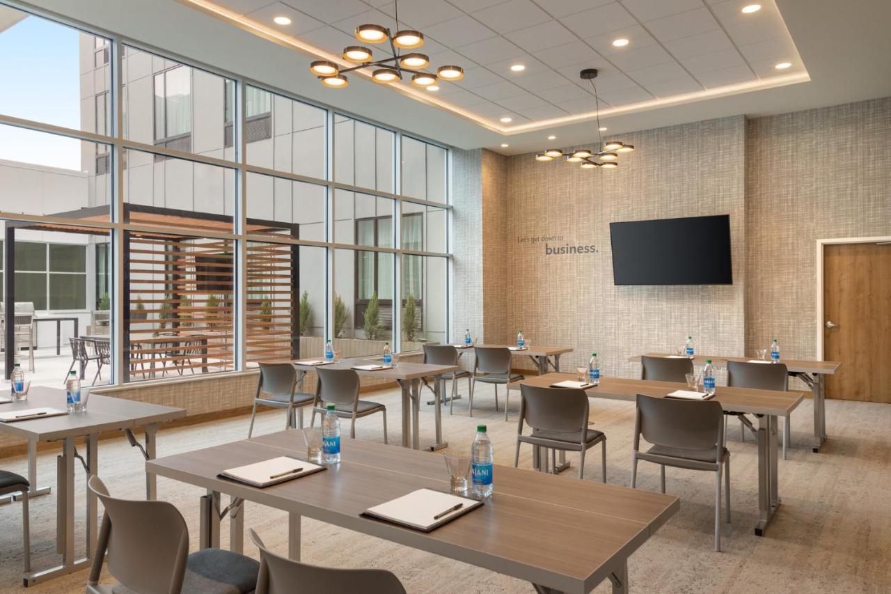 Even Hotels Rochester - Mayo Clinic Area By Ihg Buitenkant foto